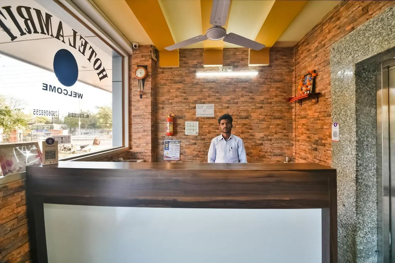 Spot On 49271 Hotel Amrit Udaipur 3*,