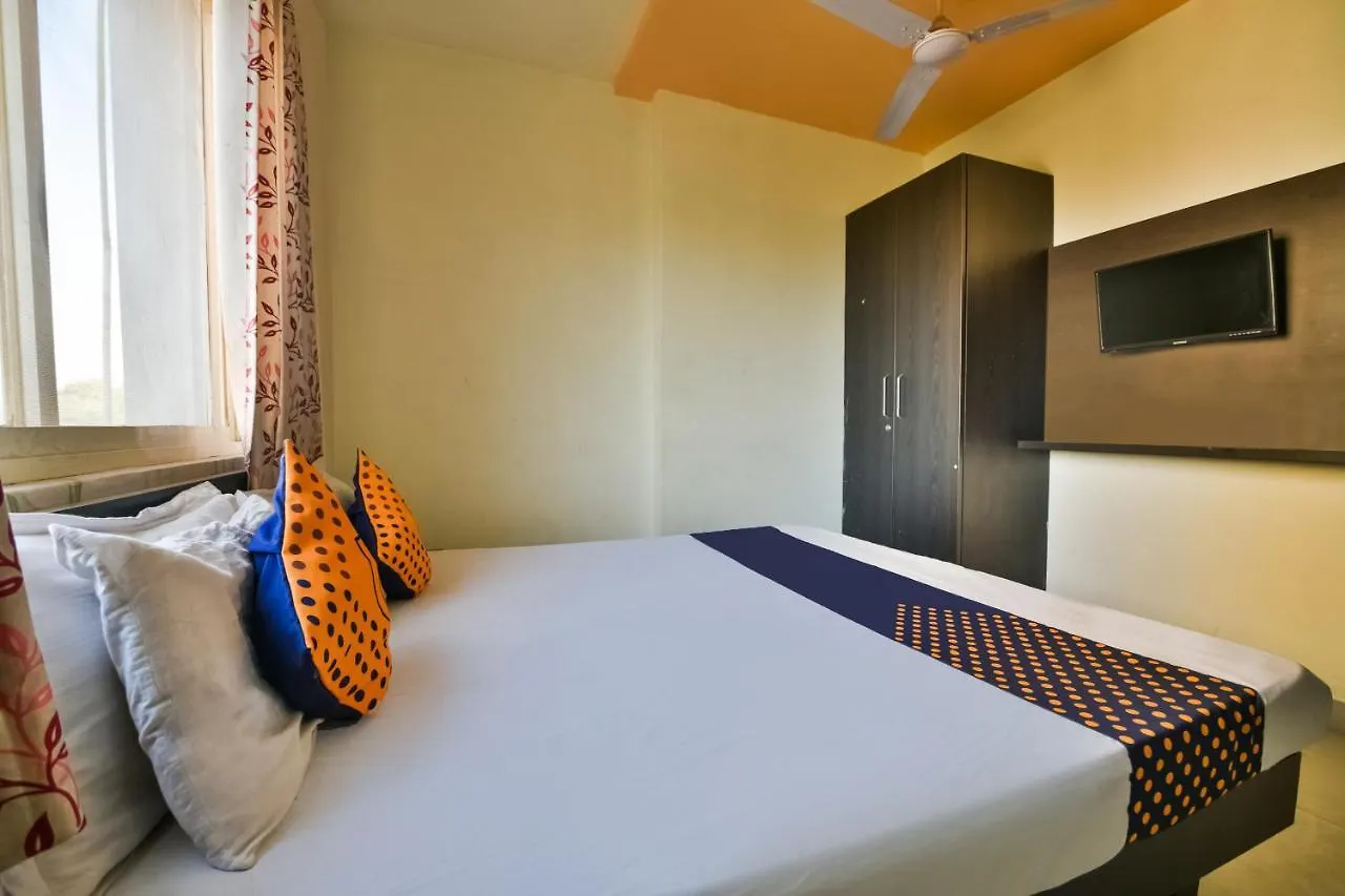 Spot On 49271 Hotel Amrit Udaipur India